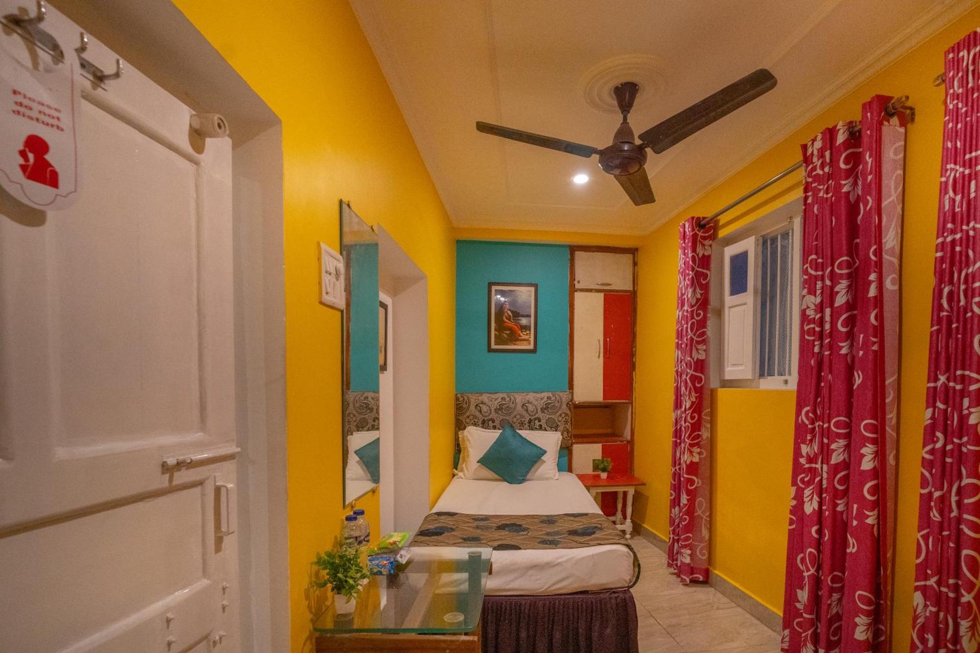 Tara Guest House Варанасі Екстер'єр фото